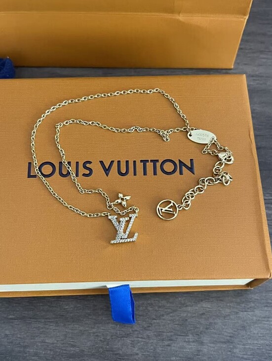 Louis Vuitton Jewelry - Louis Vuitton LV Iconic Necklace
